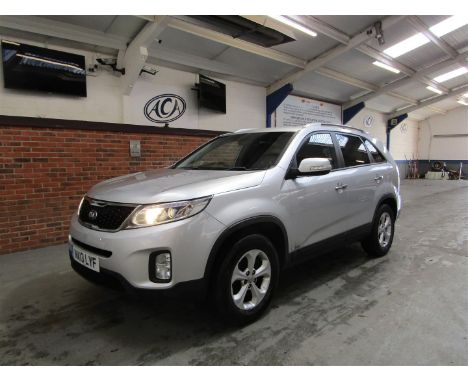 Make &amp; Model: Kia Sorento KX-2 Nav CRDIDate of Reg: NA13 LYFColour: Silvercc: 2199MoT: 24-04-2022Fuel Type: DIESELMileage