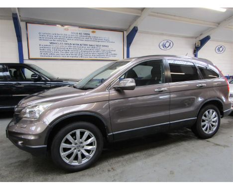 Make &amp; Model: Honda CR-V ES I-VTECDate of Reg: AO61 ZRPColour: Browncc: 1997MoT: 05-02-2022Fuel Type: PETROLMileage: 80kT