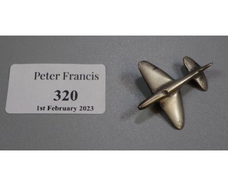 Naive miniature model study of a sweetheart Spitfire brooch.(B.P. 21% + VAT)
