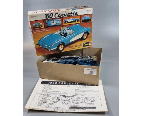 Revell 1:25 scale 60 Corvette sportscar classic model kit in original box. (B.P. 21% + VAT) 