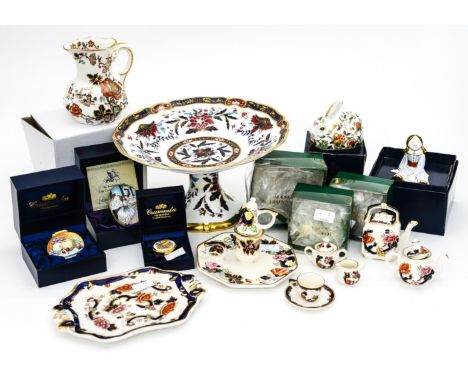 Mixed ceramics and collectables to include Masons, two Royal Crown Derby paperweights, three boxed Crummels enamel boxes (9) 