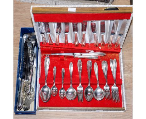 A canteen of 'Valliant' plate cutlery and a box of fruit knives/forks, carving fork and bread knife and a programme (2)
