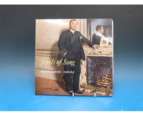 A good collection of classical records consisting of 27 Box Sets: including SLS 909/2 (Angel series); SLS 926/2 (Angel series