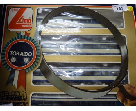 Lima 00 gauge Golden Series "Tokaido" train set (in original box)