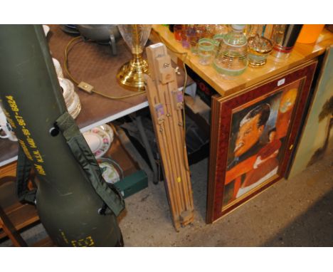 A Rowney folding artists easel