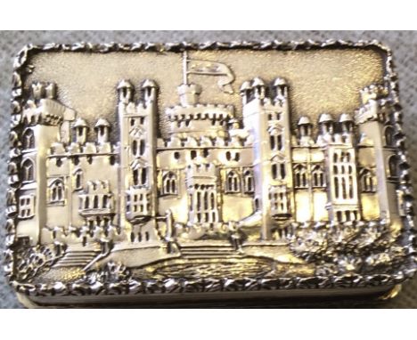 Windsor Castle top silver snuff box by Nathaniel Mills Birmingham 1837 in good condition