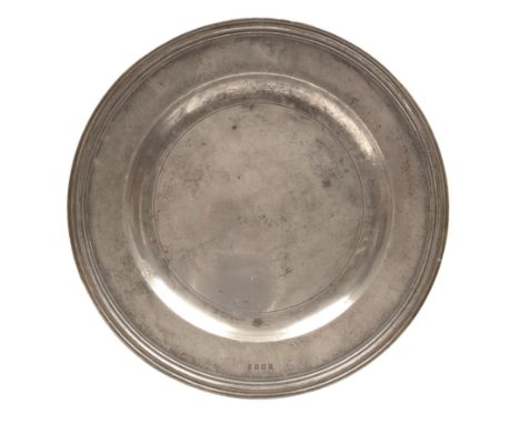 An English pewter multiple reeded charger by John Greenbank II of Worcester, who worked 1674 – 1700. Maker’s hallmarks and ow