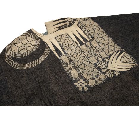 An early/mid-20th century Yoruba ceremonial agbada robe Nigerian, white silk embroidery on indigo dyed cotton approximately 1