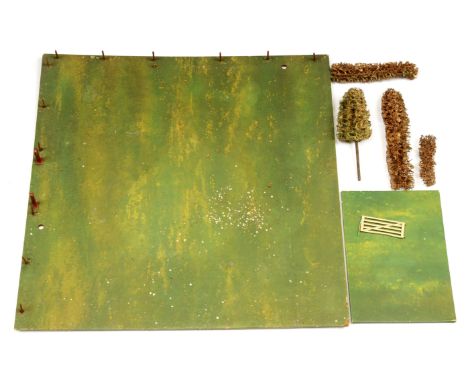 Hornby O Gauge Countryside Sections includes a square F section (field) with some damage to top surface and missing most of t