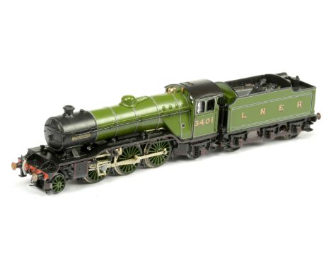 ABS Models white metal Kitbuilt OO Gauge 2-6-2 Loco and Tender LNER lined green Class V4 "Bantam Cock" No.3401. Loco fitted w