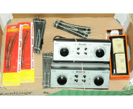 OO Gauge Track and controllers comprising 13 L/H and 4 R/H manually operated points various manufacturers, 2 Hornby R8075 R/H