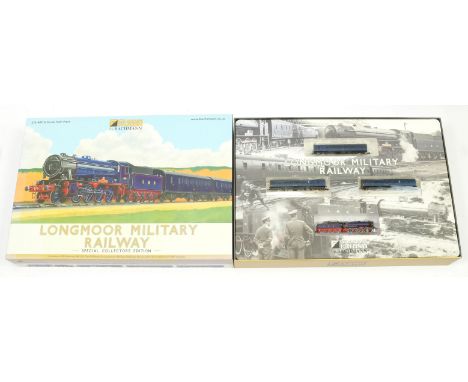 N Gauge Graham Farish (by Bachmann) 370-400 (limited edition) "Longmoor Military Railway" train pack containing 2-8-0 Longmoo