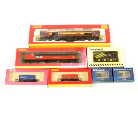 OO Gauge Locos, Rolling Stock and Accessories comprising Hornby (China) R2520 Co-Co EWS maroon livery Class 59 Diesel No.5920