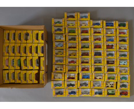 A good quantity of boxed Pocketbond 'Classix' diecast model vehicles in 'OO' scale. All appear G+ in G/G+ boxes. (90 approx)