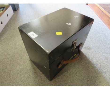 A cased Admiralty pattern 16409 signal lamp, in pattern 16410 carry case 