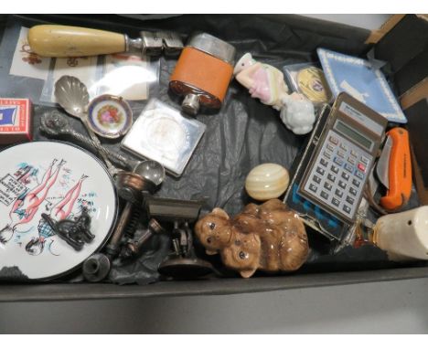 A small tray of collectables to include vintage Sharp calculator and box, Berston knife , pin cushion doll, coins etc 
