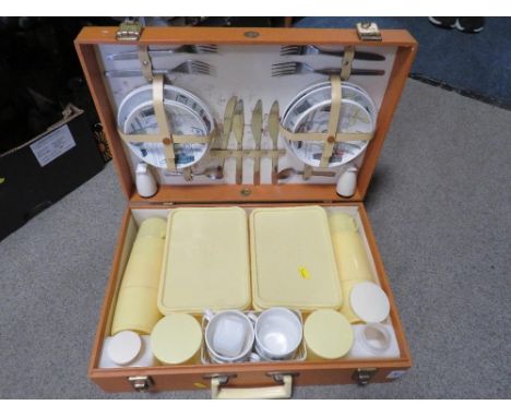 A vintage cased picnic set 