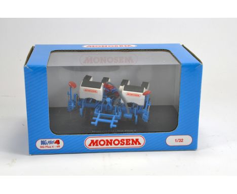 Universal Hobbies 1/32 Monosem Drill. M in Box.