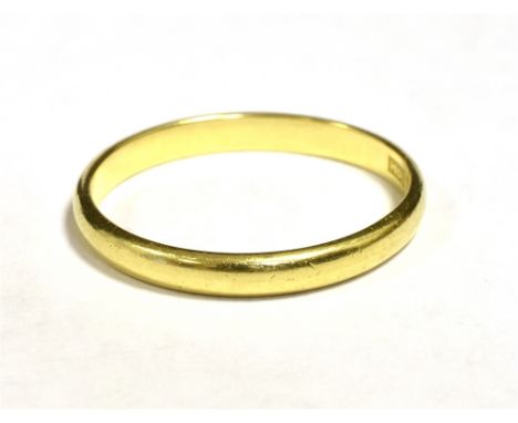 18CT GOLD BAND RING RING SIZE R, Weight 3g