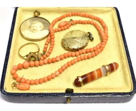 VINTAGE JEWELLERY  To include gilt, coral, seed pearl and agate (7)
