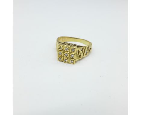 A yellow metal and diamond ring, 3.3g, K