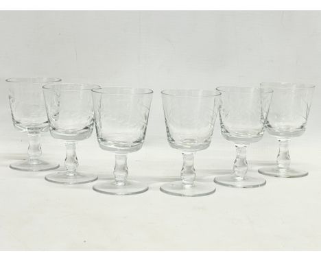 A set of 6 vintage etched sherry glasses. 6x9.5cm 