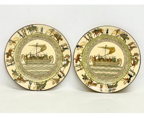 A pair of rare Royal Doulton Bayeux Tapestry plates. Circa 1910-1930. Battle of Hastings. 27cm 