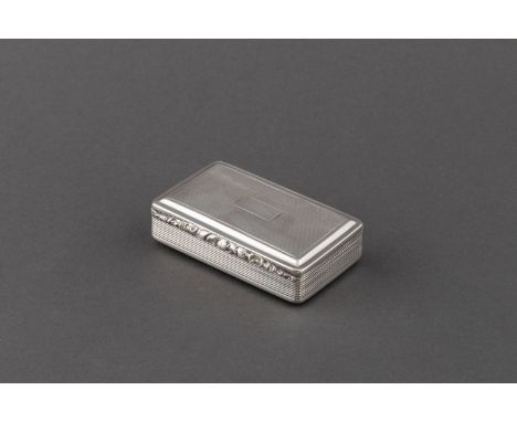Rectangular, engine turned hinged cover, centred with a vacant rectangular cartouche, reeded body7cm wide, 60g