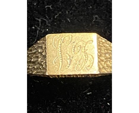 9ct gold signet ring Size R