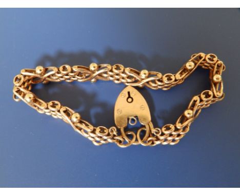 A 9ct gold gate link style bracelet  19.8g