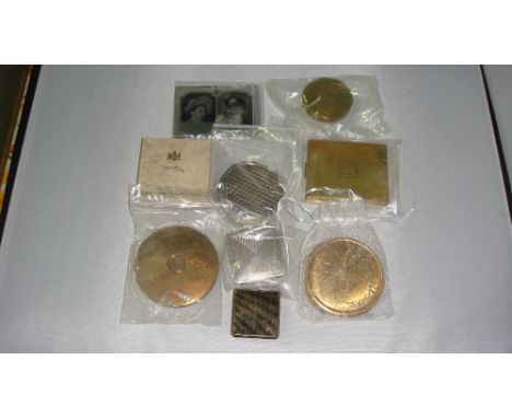 Collection of 8 x vintage and later powder compacts