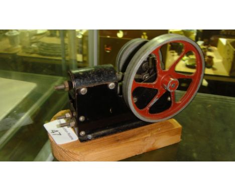 Vintage desk top steam engine pump (Mamod type)
