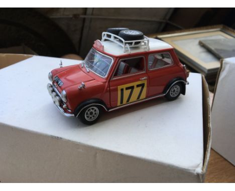 Franklin mint, boxed, diecast, 1:24 scale, 1967 Morris Mini Cooper S , Rally edition