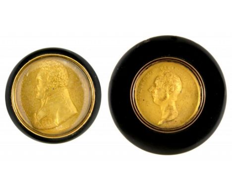 TWO COMMEMORATIVE PAPIER MÂCHÉ SNUFF BOXES, EARLY 19TH C   the cover inset with embossed   giltmetal portrait cliches of   Wi