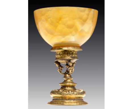 A CONTINENTAL SILVER GILT AND HARDSTONE GOBLET,  THE FOOT PROBABLY GERMAN, APPARENTLY EARLY 17TH C   the hemispherical agate 