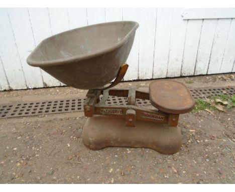set of vintage Avery scales