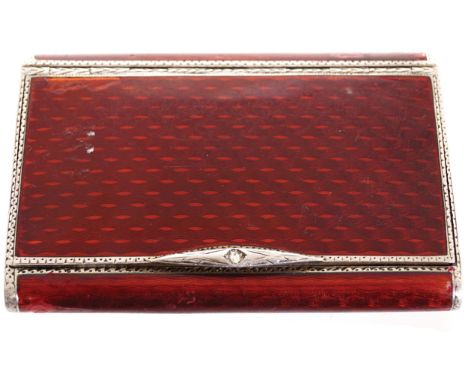 SILVER AND ENAMEL SNUFF BOX7.5 cm. wide; 5.5 cm. deep