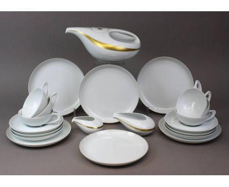 Rosenthal Teeservice "Drop", 1970er Jahre, Entw. Luigi Colani (1928 - 2019), Porzellan, weißer Scherben, partiell mit Goldban
