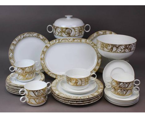 Rosenthal Speiseservice, 2. H. 20. Jh., Porzellan, weißer Scherben, Form "Duo", Dekor "Fantastic" in Gold, bestehend aus: ein