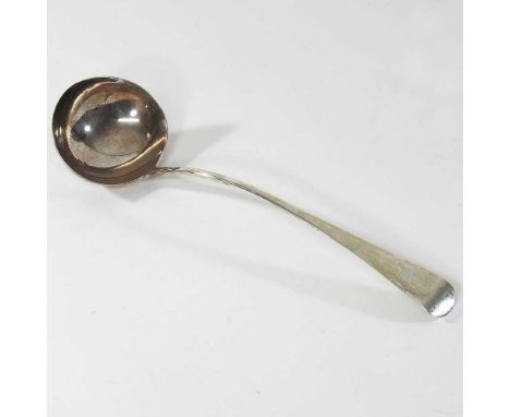 A George III Old English pattern silver ladle, by Thomas Wallis and John Haynes, London 1813, engraved with a crest, 172g, 33