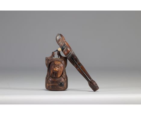 Japanese Kizeruzutsu with Tobacco HolderÂ&nbsp;- pipe holder and tobacco container, used to carry smoking pipes and tobacco -