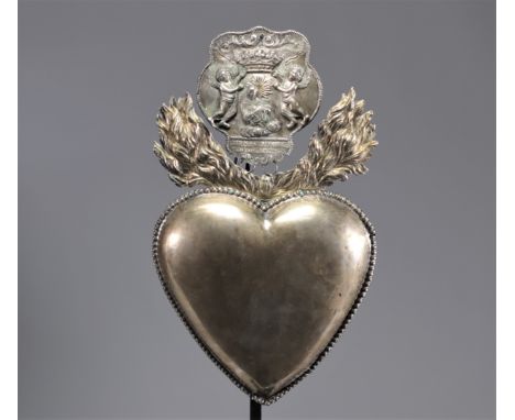 Ex-voto in solid silver from 1755, donated by the ladies and merchant women of the town of Arlon. - Weight: 440 g - Shipping 