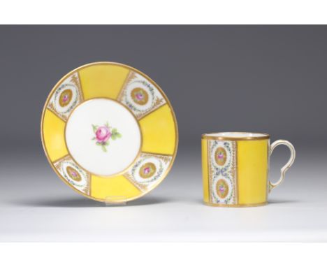 Paris porcelain cup decorated with flowers on a yellow backgroundÂ&nbsp; - Weight: 216 g - Shipping available - Region: Franc