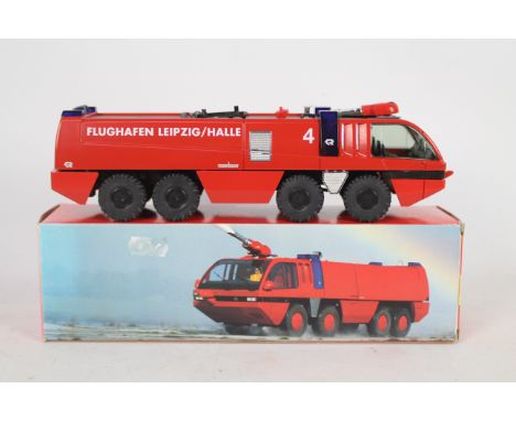 Wiking - A boxed diecast Wiking 1:43 scale Rosenbauer Panther 8x8 ARFF (Airport Rescue and Fire Fighting) Vehicle. The model 