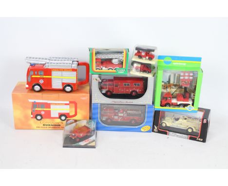 Gama, Signature Models, Guisval, Other - A collection of boxed Fire related diecast model vehicles in various scales with a b