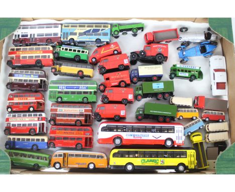 Corgi - A collection of 40 Corgi - EFE - Base - Matchbox - Unboxed die cast models. Items appear to be in good condition. Thi