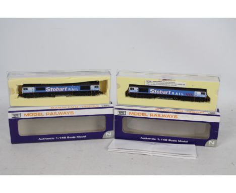 Dapol - Eddie Stobart - 2 x boxed N Gauge Class 66 locos, a power car and a dummy. Number 66411 Eddie The Engine # ND-067 and