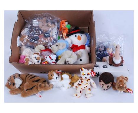 A large collection (approx 40+) of assorted TY Beanie Babies (And a few other makes). Including bears, animals etc

POSTAGE: 
