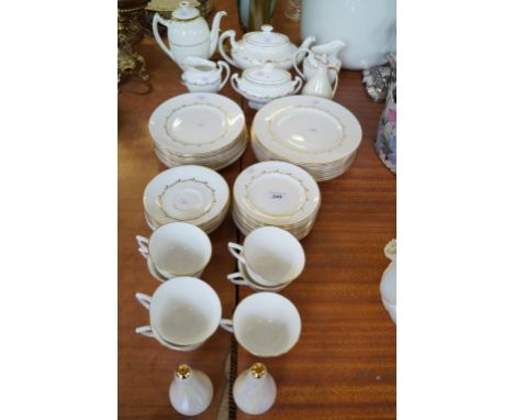 A Royal Doulton Rondo pattern tea and dinner service.