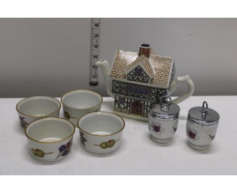 A Sadler teapot &amp; selection of Royal Worcester 